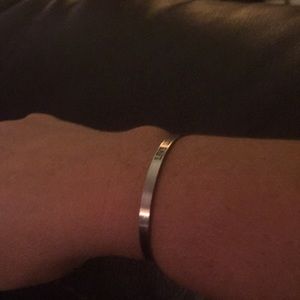 Meet your Posher, Laurie